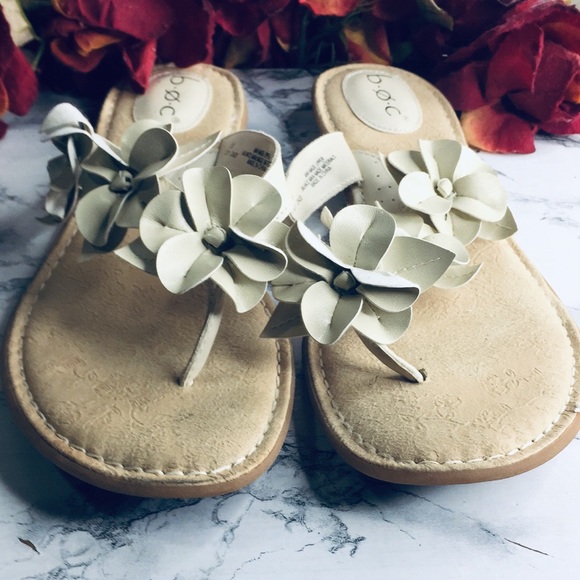 boc Shoes - BOC Ivory Faux Leather Floral Thong Sandals